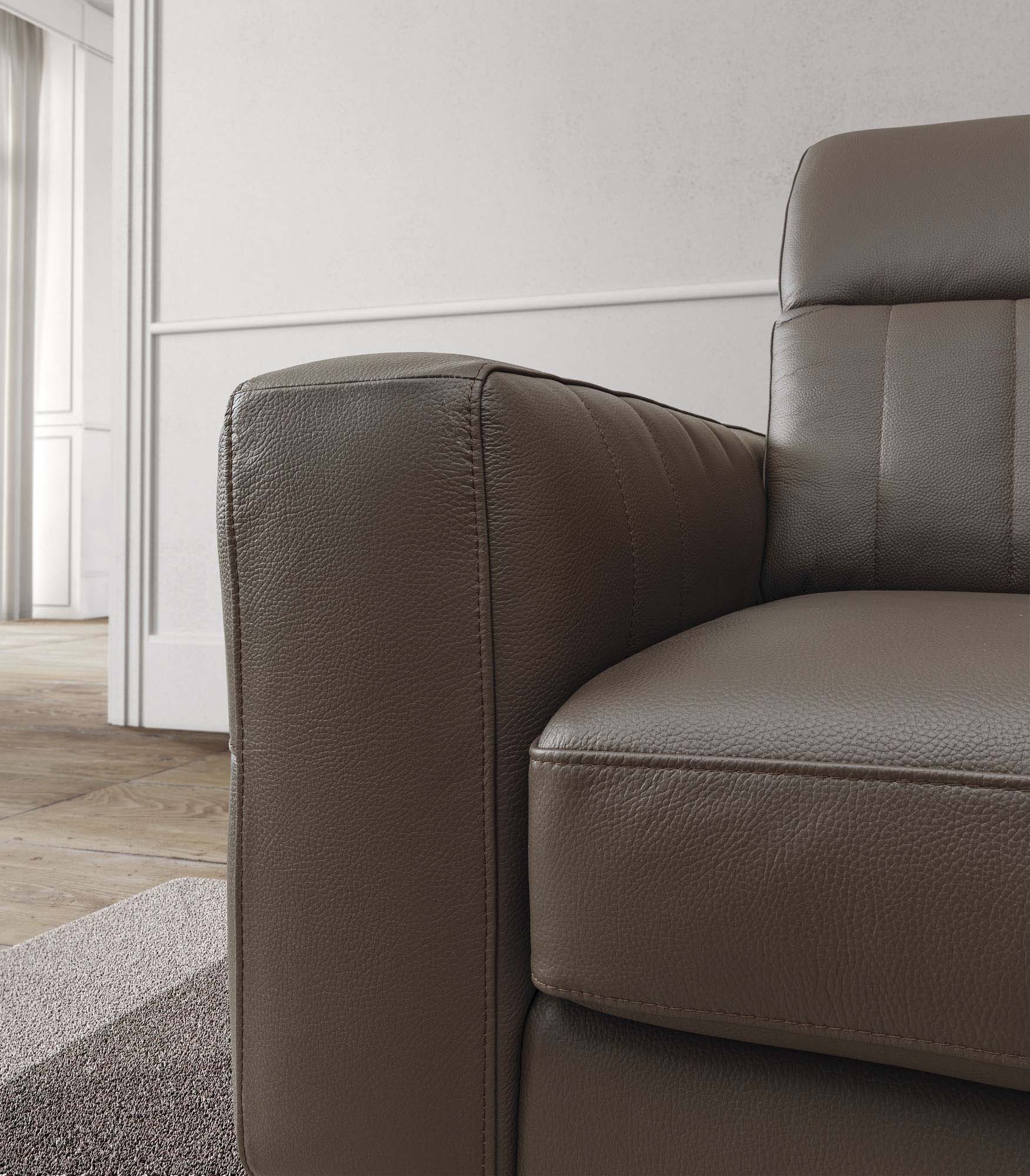 Egon Le Comfort- Recliners - The August Company | Mmnai