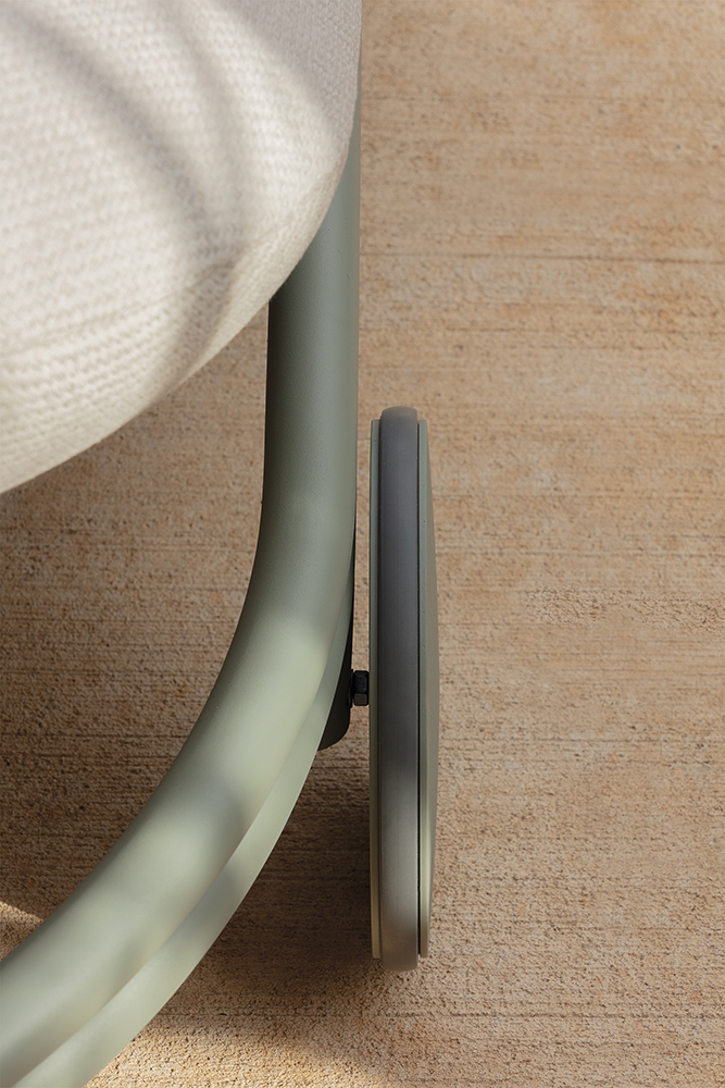 Cask Chaiselounge- The August Company | Mumbai