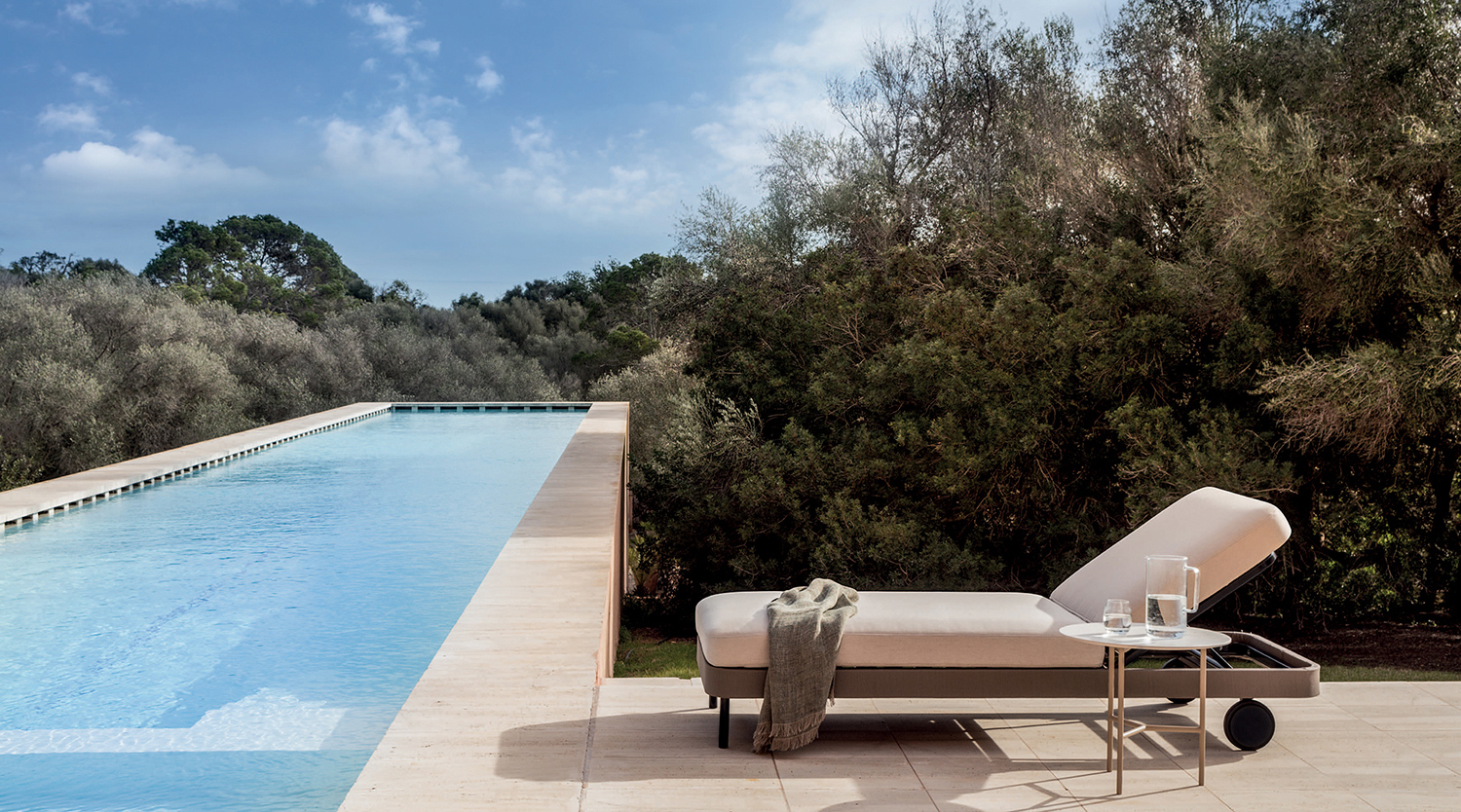 Kabu-Chaiselounge- The August Company | Mumbai