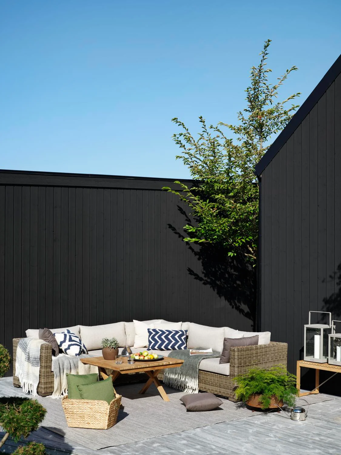 Julita- Coffee Table - the August Company | Mumbai