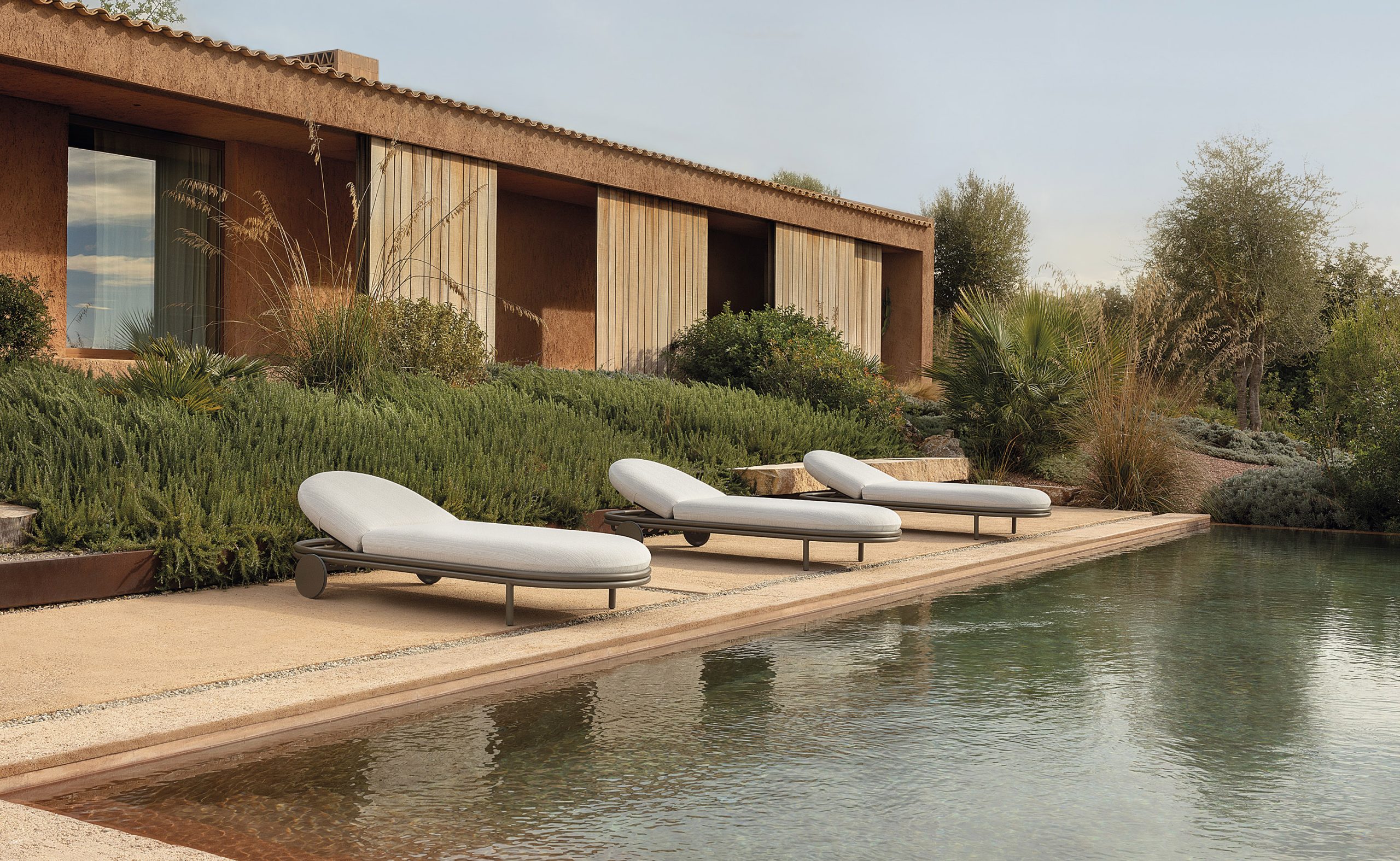 Cask Chaiselounge- The August Company | Mumbai