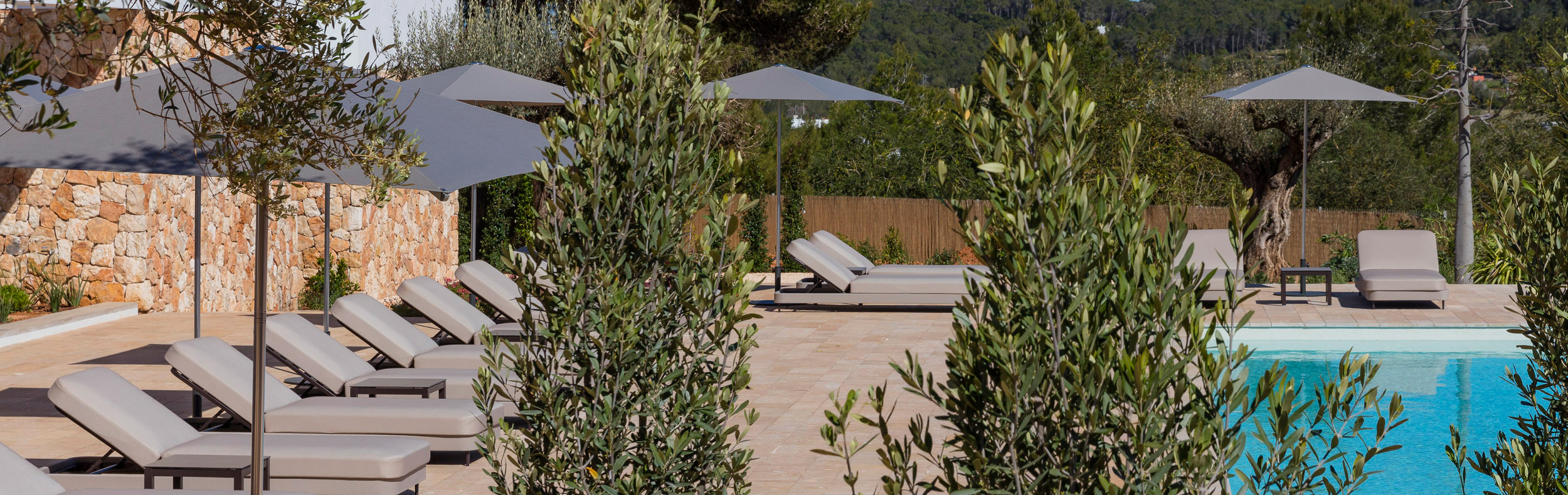 Kabu-Chaiselounge- The August Company | Mumbai