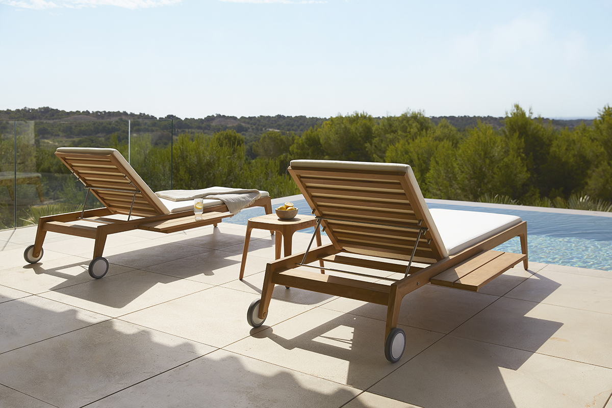 Paralel- Chaiselounge- The August Company | Mumbai