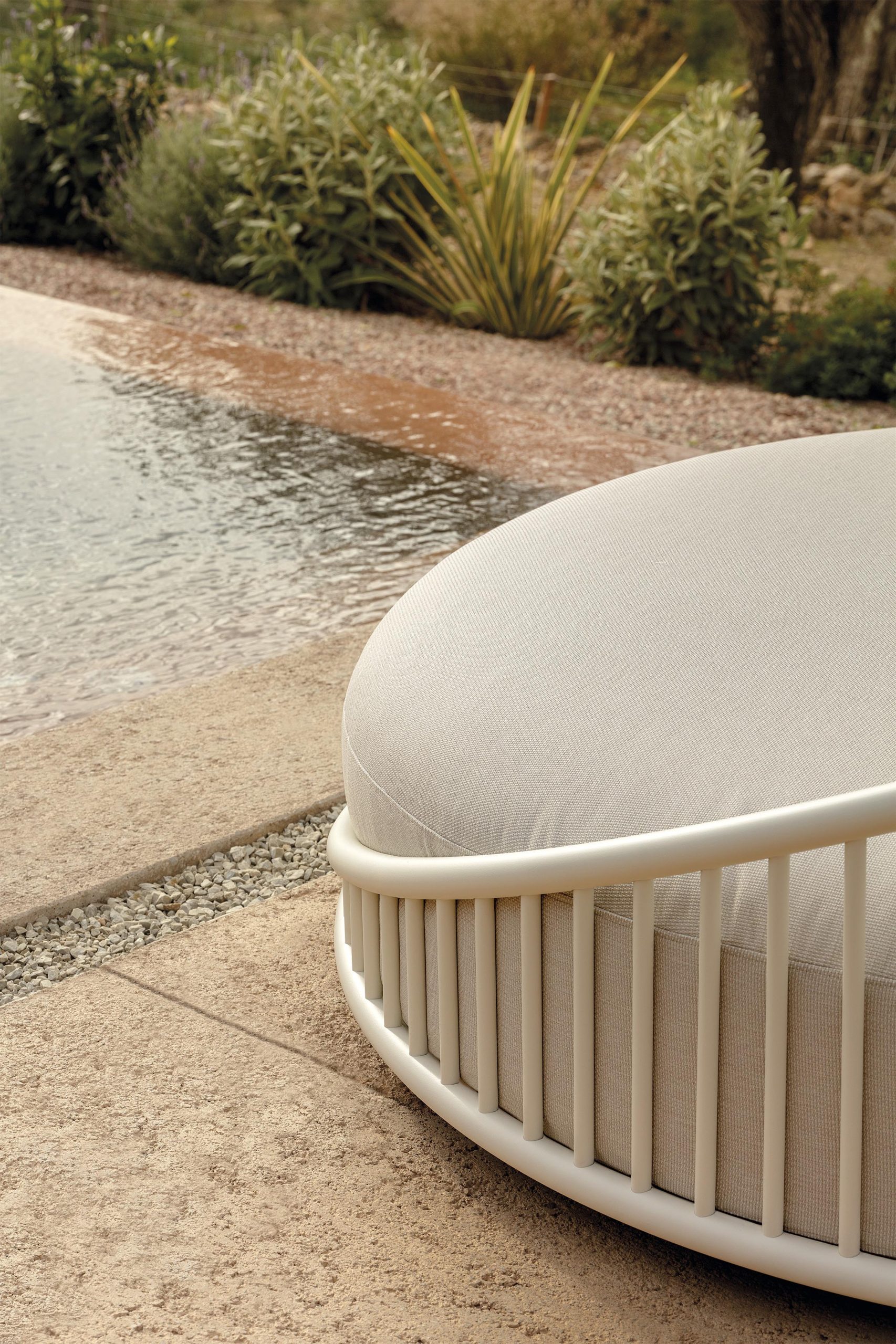 Cask Chaiselounge- The August Company | Mumbai