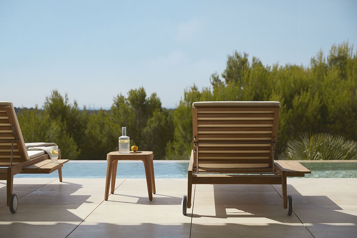 Paralel- Chaiselounge- The August Company | Mumbai