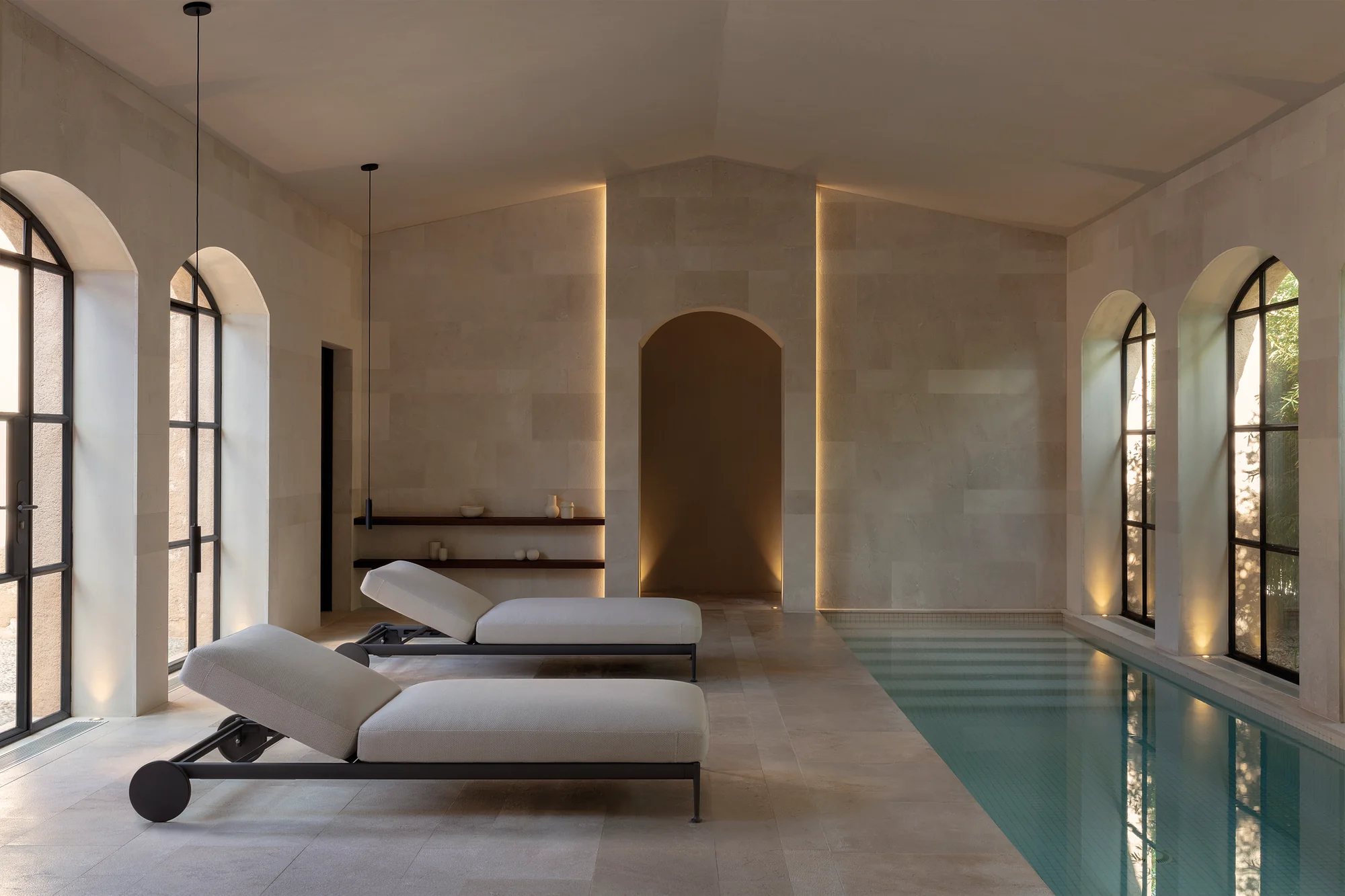 Obi-Chaiselounge- The August Company | Mumbai