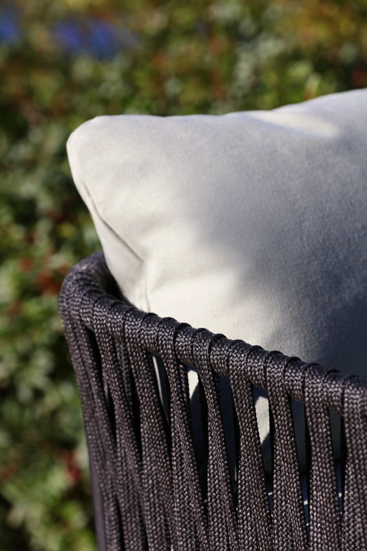 Expormim Nido - Barstools - The August Company | Mumbai