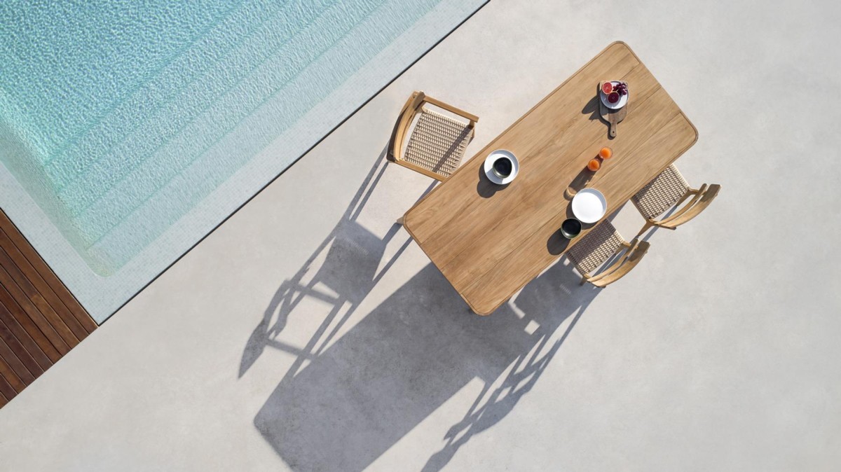Point Paralel - Outdoor Chairs- The August Company | Mumbai