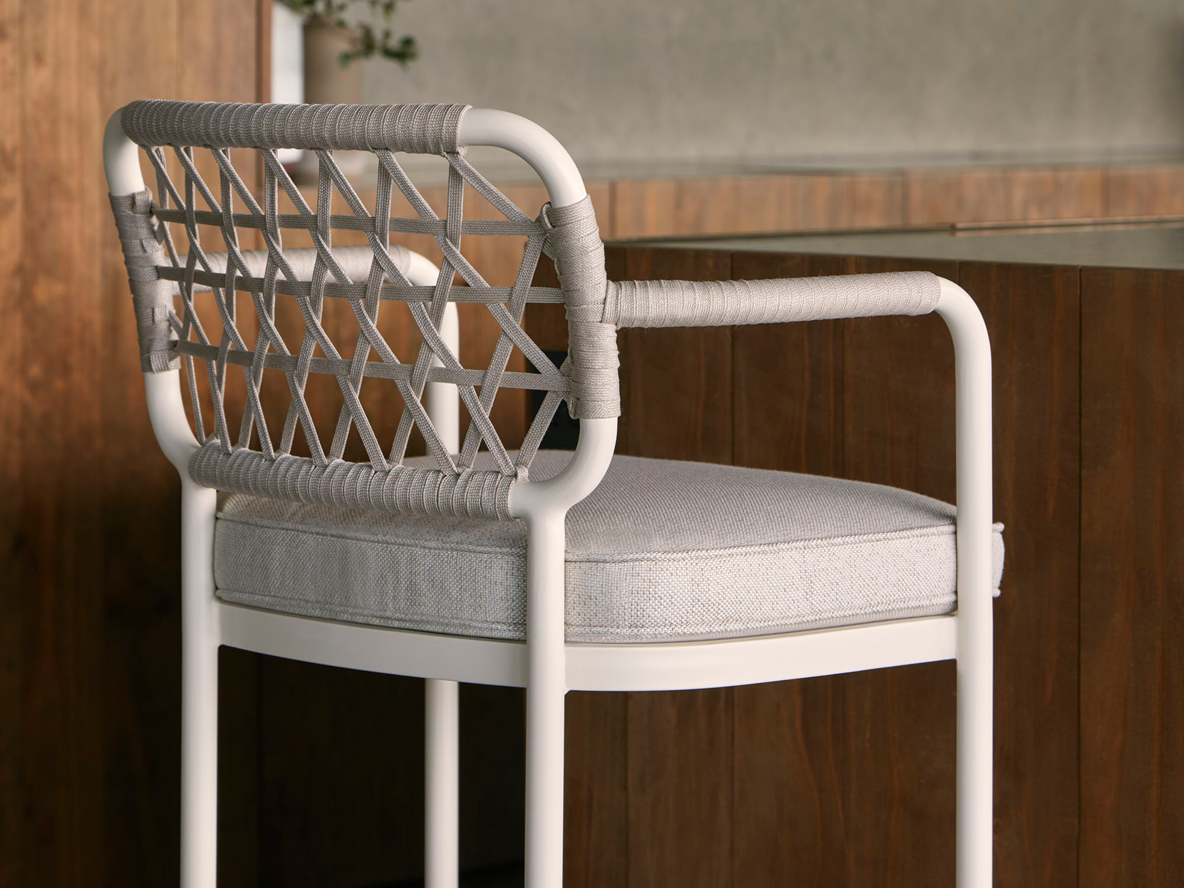 Point Curio - Barstool - The August Company | Mumbai