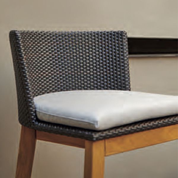 Point Arc - Barstool - The August Company | Mumbai