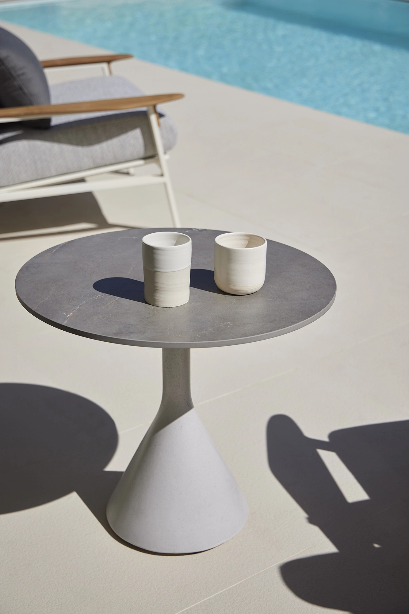 Point Neck - Coffee Table - The August Company | Mumbai