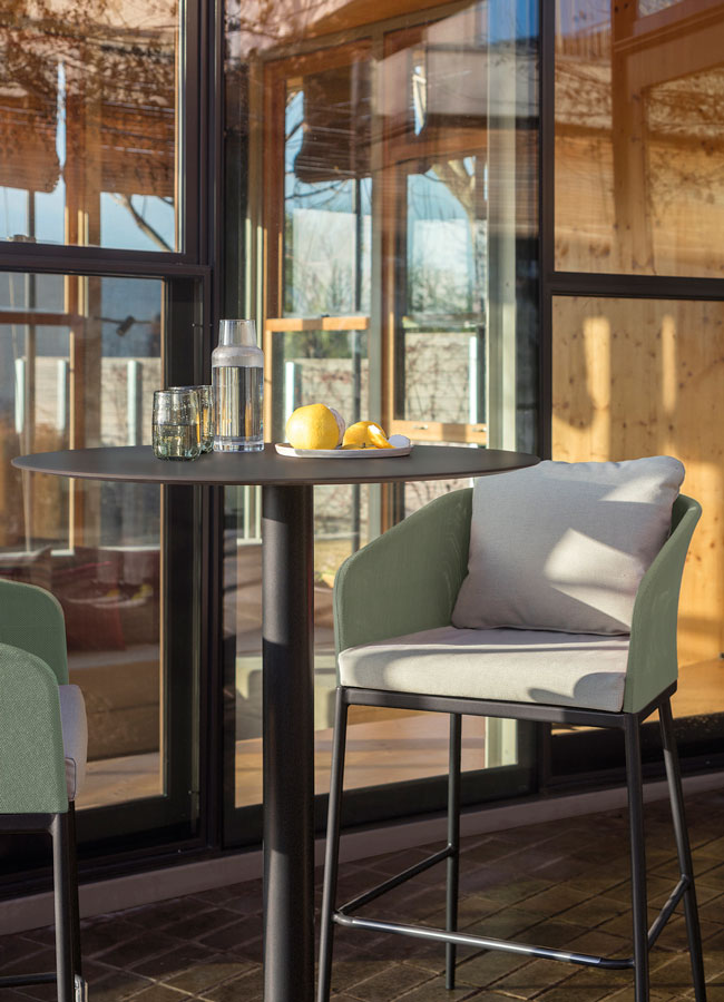 Expormim Petale - Barstools - The August Company | Mumbai