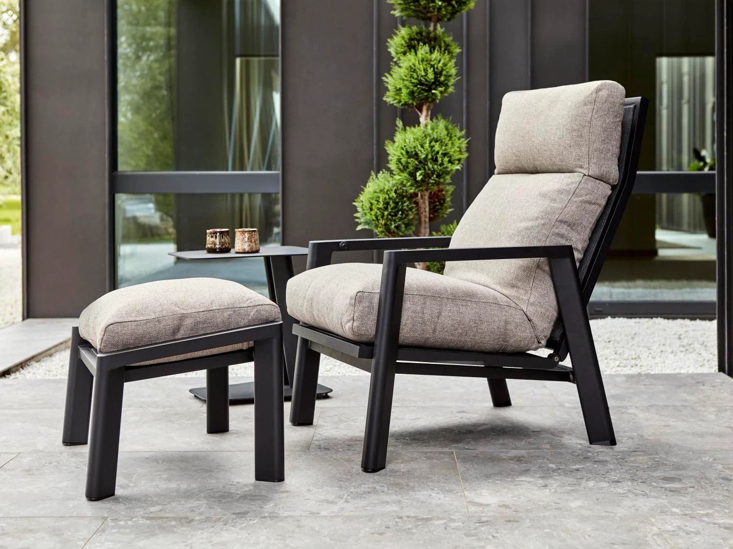 Brafab Slide- Armchairs- The August Company | Mumbai