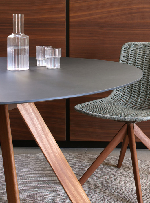 Round Wooden - Outdoor Dinning - The August Company | Mumbai