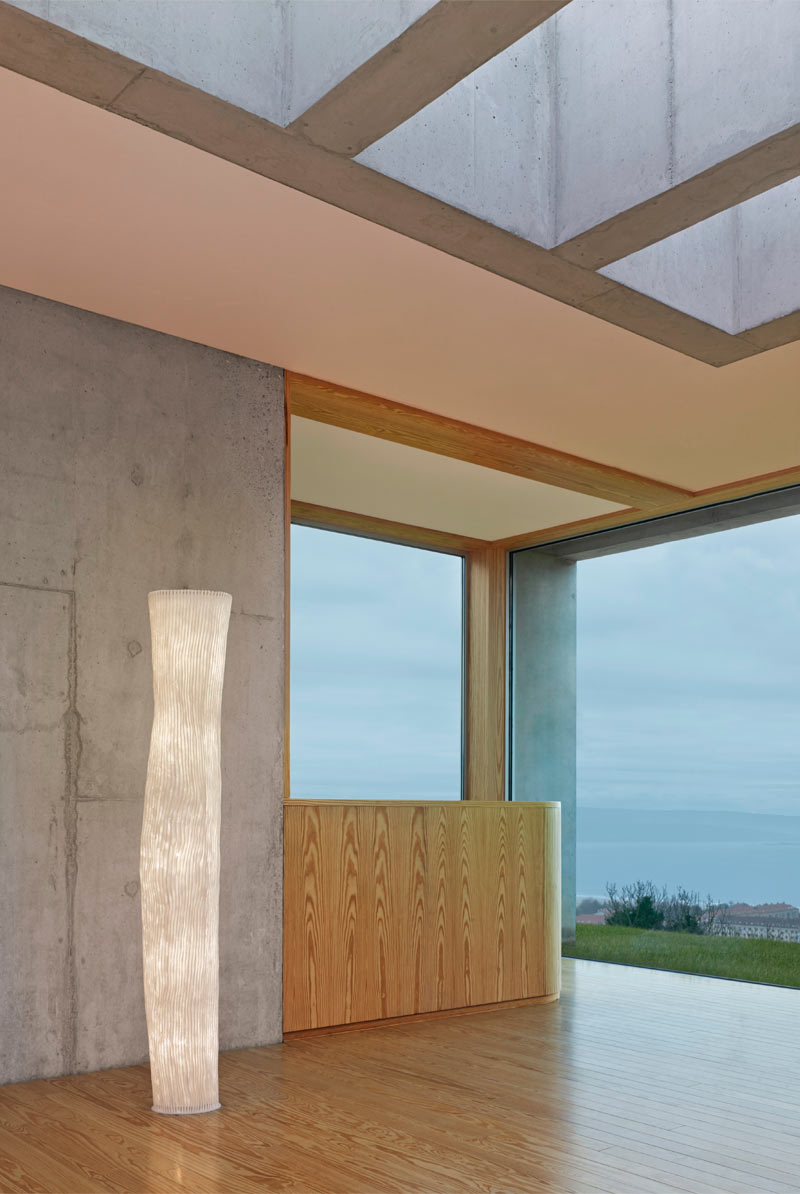 Gea - Floor Decorative Lights - The August Company | Mumbai